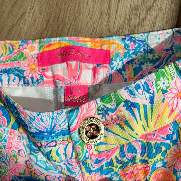 Lilly Pulitzer Callahan Shorts - Picture 3 of 5